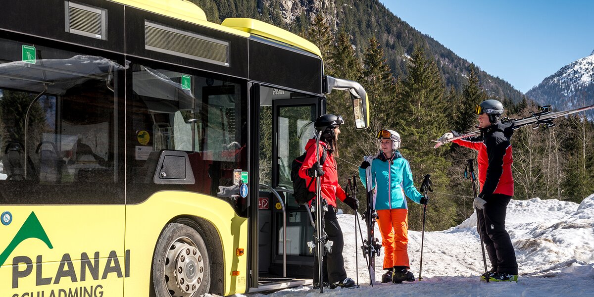 Der Galsterberg Skibus bringt Dich sicher ans Ziel! | © David Stocker