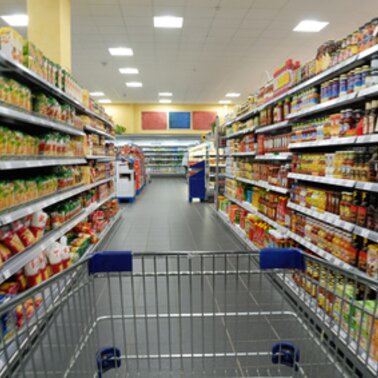 Einkaufen im Supermarkt | © Symbolfoto Fotolia