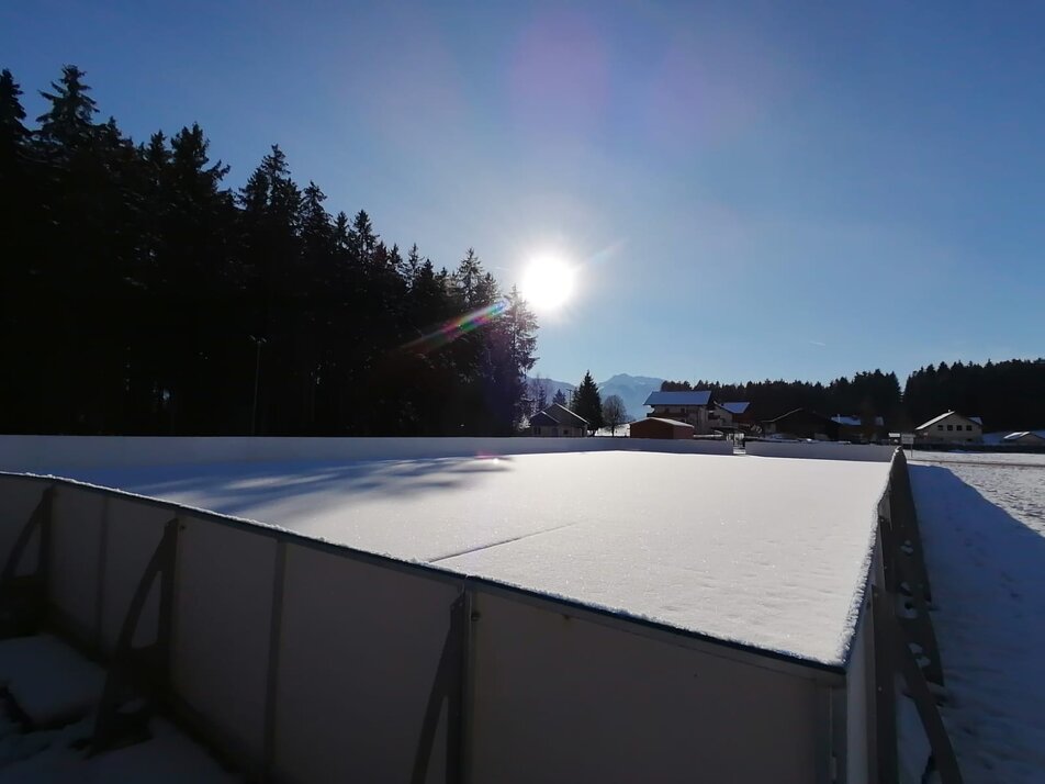 Eissportanlage/Eislaufplatz - Impression #1 | © Häuserl im Wald