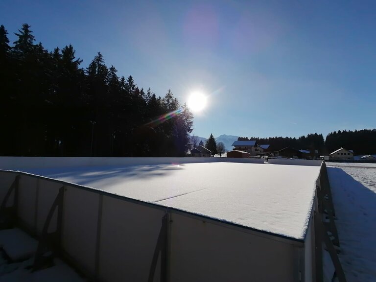 Eissportanlage/Eislaufplatz - Impression #2.1 | © Häuserl im Wald