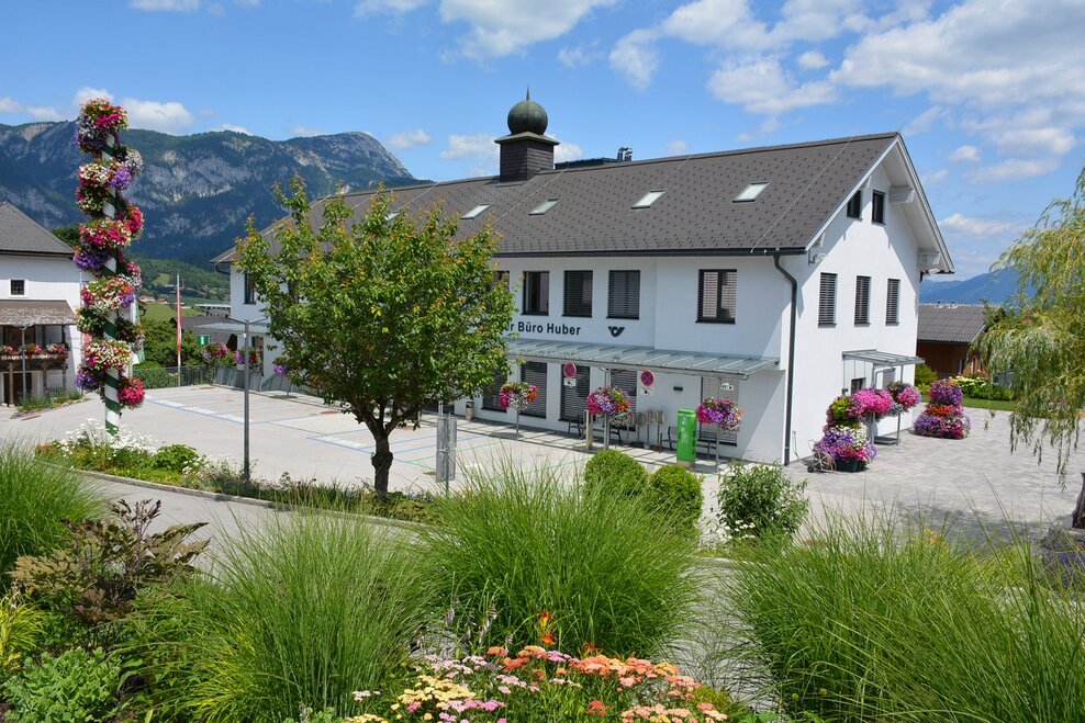Schlossplatz mit Rathaus der Markgemeinde Haus | © Marktgemeinde Haus