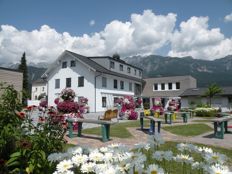 Marktgemeinde Haus - Rathaus mit Pit-Pat-Anlage | © Marktgemeinde Haus
