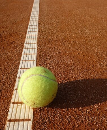 Tennis - Symbolfoto | © Hans Dietmann (Pixabay)