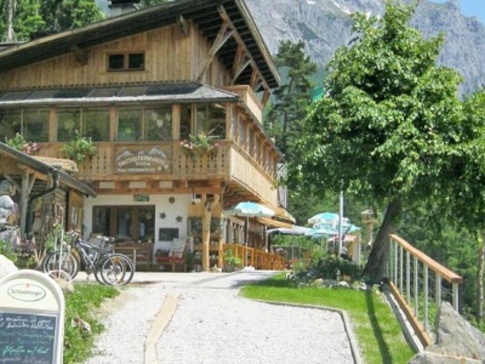 Dachsteinhaus - Impression #1 | © Dachsteinhaus