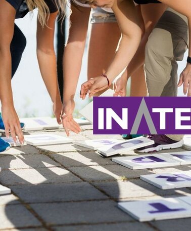 IN A TEAM  | © IN A TEAM