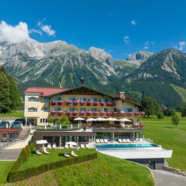 Ennstalerhof im Sommer  | © Ennstalerhof