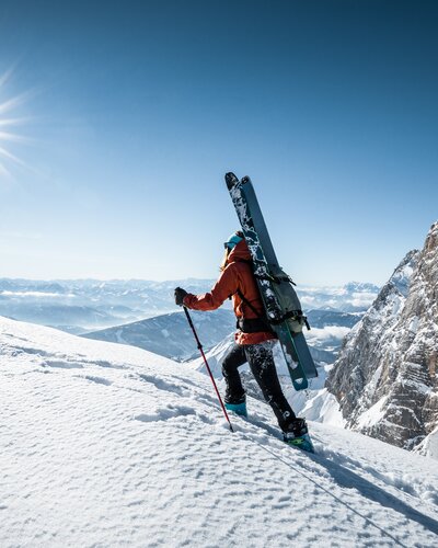 Skitour mit atemberaubender Bergkulisse in Schladming | © Mathäus Gartner