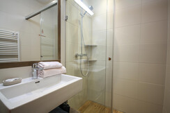 App 5 -