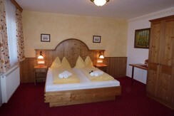 Großes Doppelzimmer im Kaiserzimmer