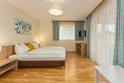 Schlafzimmer 4