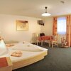 Photo of double room with shower, WC