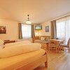 Photo of double room with shower, WC