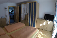 Zimmer_hinten_12