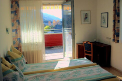 Schlafzimmer II
