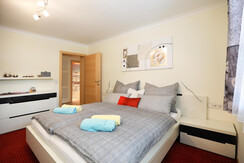 Schlafzimmer2