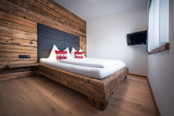 Schlafzimmer 1 mit Doppelbett