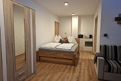 Appartement Etschbacher, Doppelzimmer mit Couch