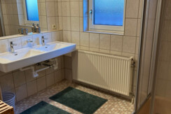 Bad mit Dusche