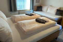 Schlafzimmer 2