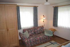 Schlafzimmer 1