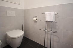 Separate Toilette