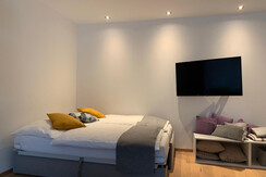 Schlafzimmer l