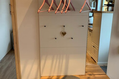 Appartementhaus Alma_App. 1_Garderobe