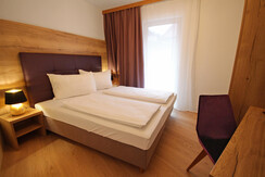 Top 5 - Schlafzimmer 2 mit TV