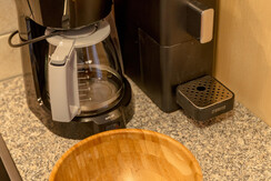 Kaffeemaschine und Kapselmaschine