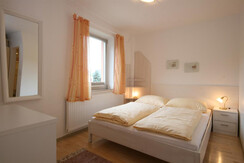 Schlafzimmer mit Doppelbett Top 3