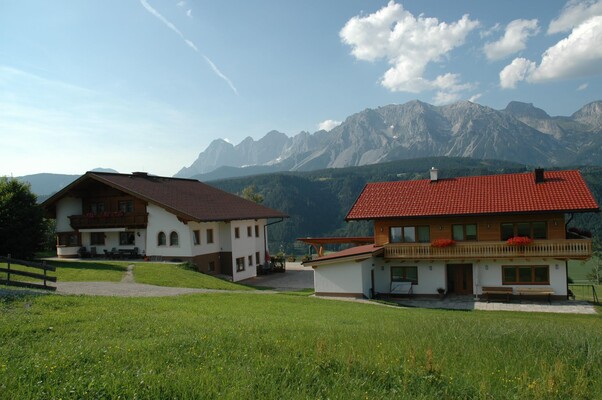 Ferienhaus u. Appartement