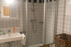 Bad mit Dusche 