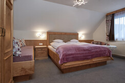 Dreibettzimmer