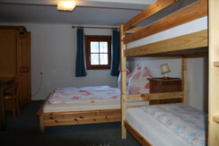 Im 4-Bett-Zimmer