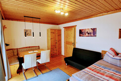 Wohn-Schlafzimmer2