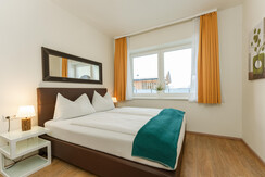 Top 1 Bedroom 2