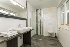 Top 4 Bathroom 2