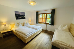 Zimmer 1 3-Bett