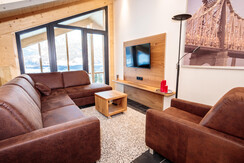 05 Suite BHK (c) Alps Residence