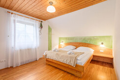 myNests-Apartment-Haus-im-Ennstal-Schladming-Dachs
