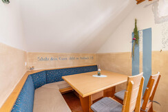 myNests-Apartment-Haus-im-Ennstal-Schladming-Dachs