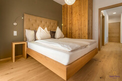 Schlafzimmer mit TV