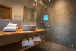 Zweites Bad mit Dusche