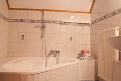 Bröcklhof - Ferienhaus Johann - Badewanne