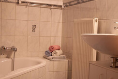 Bröcklhof - Ferienhaus Johann - Badezimmer