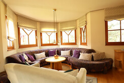 Lounge Mid floor 3U5A7481