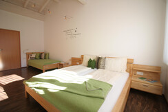 Zimmer mit TV und W-lan