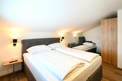 Club House Top 3 - Bedroom with double bed