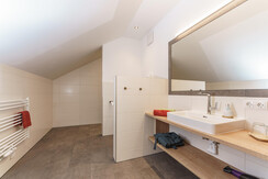 Badezimmer 1