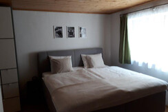 Schlafzimmer 3